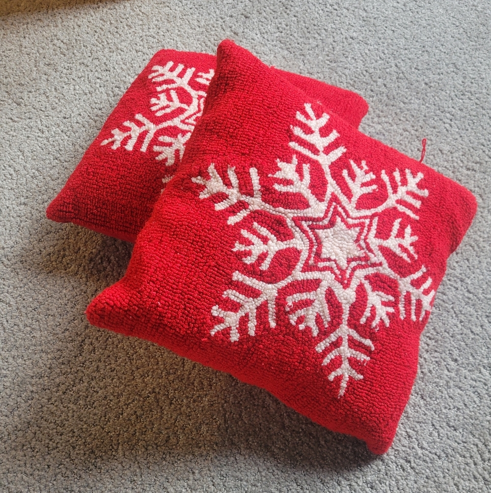 Red & Ivory Tufted Snowflake Throw Pillows - Set of 2